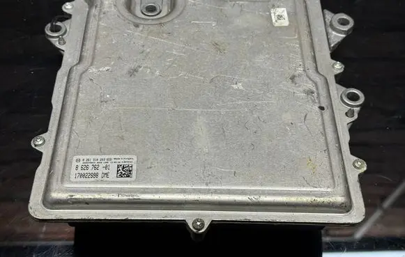 BMW 4 F32 F33 Engine control unit/module 8626762 0261S10203