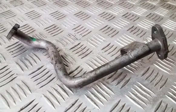Coolant pipe/hose
