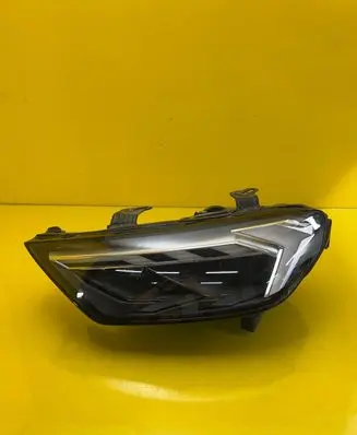 Audi A1 Headlight/headlamp 82A941033D