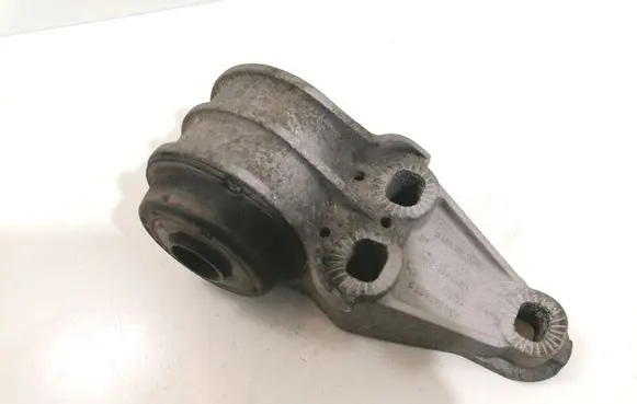 Volkswagen PASSAT B5 Rear axle beam mounts housing 8E0501522G