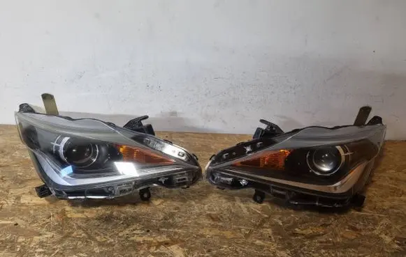 Toyota Aygo AB40 Headlight/headlamp