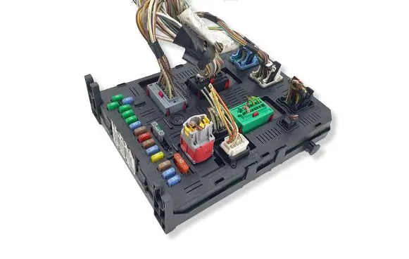Peugeot 307 Comfort/convenience module 9661940180 BSI2004H01 01140206