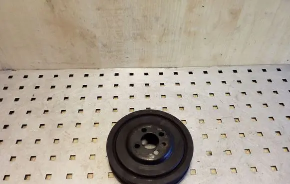 Volkswagen Jetta V Crankshaft pulley 03G105243