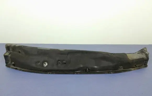 Nissan Note (E11) Wiper trim