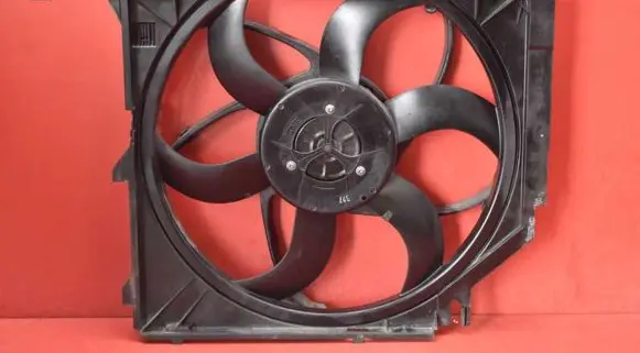 BMW Z4 E85 E86 Electric radiator cooling fan 6925702