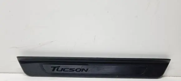 Hyundai Tucson TL Front sill trim cover 85883D7000