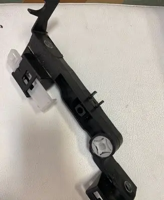Dodge RAM Headlight/headlamp mounting bracket