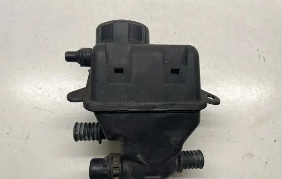 BMW 6 F12 F13 Power steering fluid tank/reservoir 7632212 17137632212