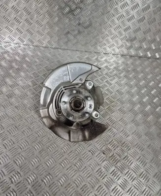 Land Rover Evoque II Front wheel hub 28C76764
