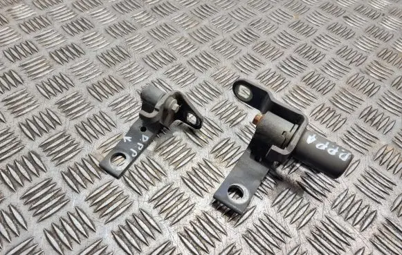 Front door hinge set