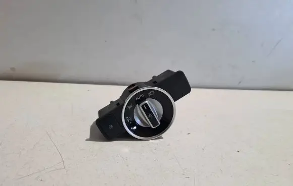 Mercedes-Benz C W205 Light switch A2129050551