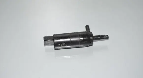 BMW 5 F10 F11 Headlight washer pump 7217792 67637217792