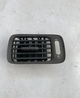 Volvo S70 V70 V70 XC Dash center air vent grill 9481652