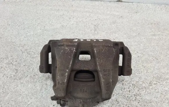 Audi A5 Sportback 8TA Front brake caliper