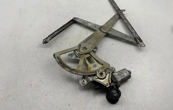 Front door window regulator with motor