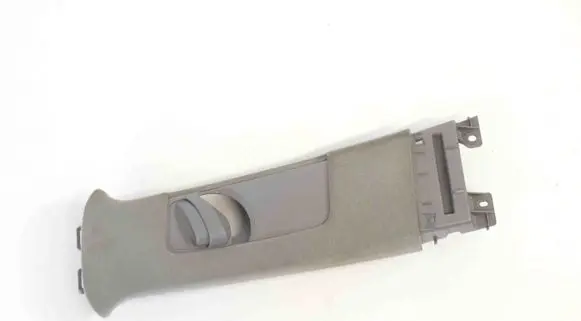 (B) pillar trim (bottom)