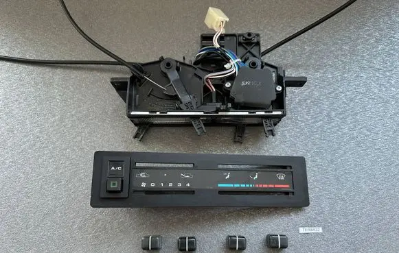 Nissan Terrano Air conditioner control unit module 2750001G00 2757588G00