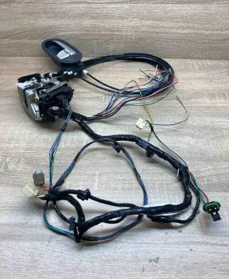 Mitsubishi Colt Front door lock 8512A643 AnseiDoorLock