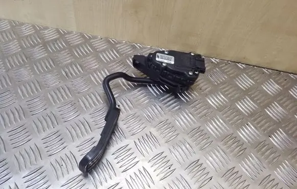 Seat Alhambra (Mk1) Accelerator throttle pedal 7M3721603D
