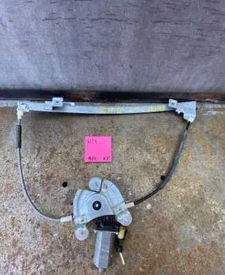 Renault Megane II Front door window regulator with motor 0130821720