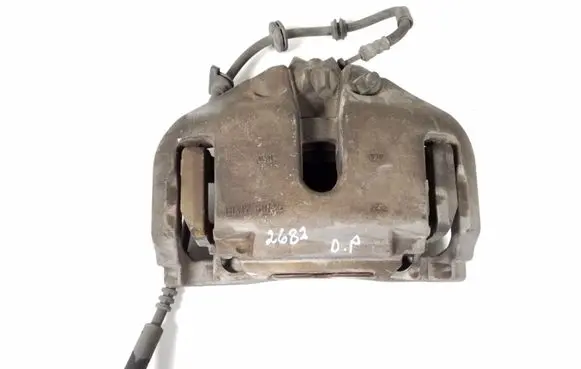 BMW 5 GT F07 Front brake caliper 6786818