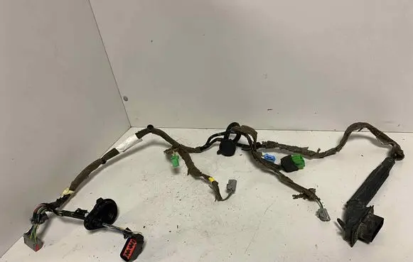 Volvo V70 Front door wiring loom 31318768