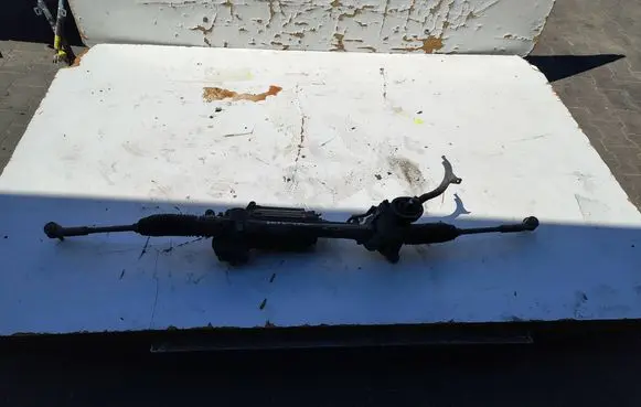 Volkswagen Golf VI Steering rack 1K1423051EA