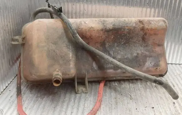 Peugeot Boxer Coolant expansion tank/reservoir 00153