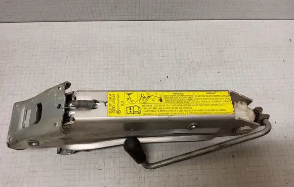 Audi A4 S4 B7 8E 8H Lift Jack 8L0011031A