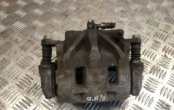 Subaru Outback (BS) Front brake caliper