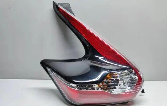 Nissan Juke I F15 Rear/tail lights 2655BV80A L90049815