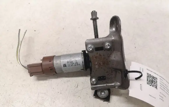 BMW 5 F10 F11 Seat adjustment motor C11726106