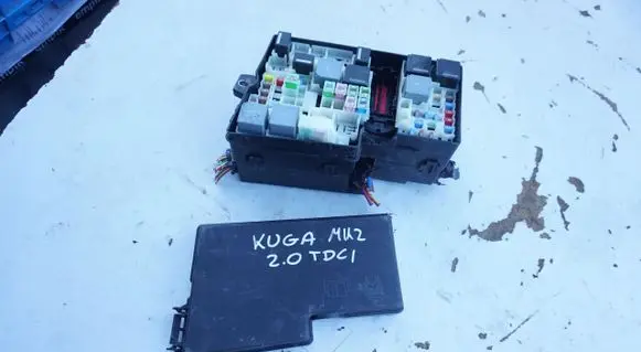 Ford Kuga II Fuse box set PUSZKA