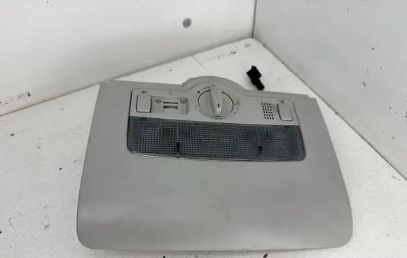 Volkswagen Touran I Front seat light 1J0947105