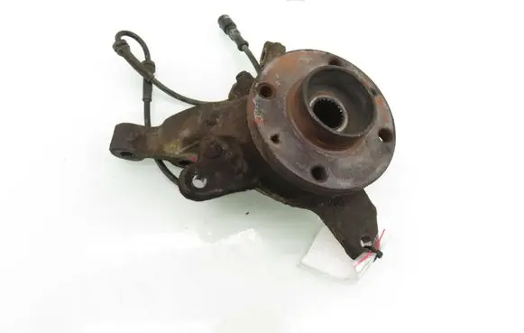Renault Scenic I Front wheel hub spindle knuckle