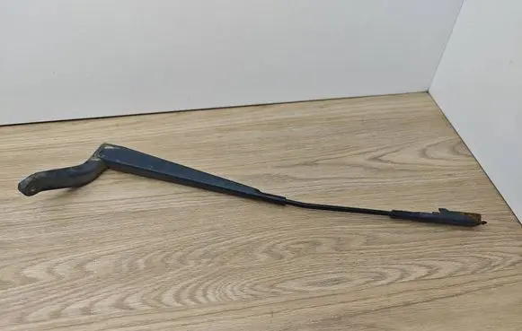 Volvo S80 Front wiper blade arm 30655209