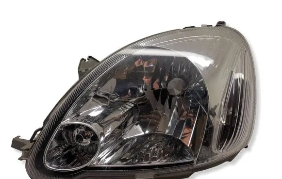 Toyota Yaris Headlight/headlamp 02062410
