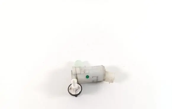 Mitsubishi Outlander Windscreen/windshield washer pump 8260A217