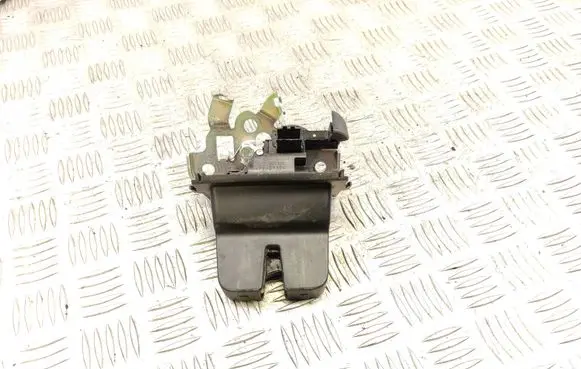 Skoda Octavia Mk3 (5E) Tailgate/trunk/boot lock/catch/latch 5E0827505