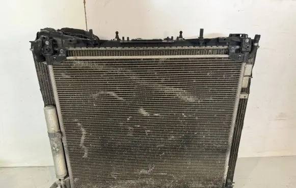 Land Rover Discovery 5 Radiator set FPLA19E839 FPLA8K232