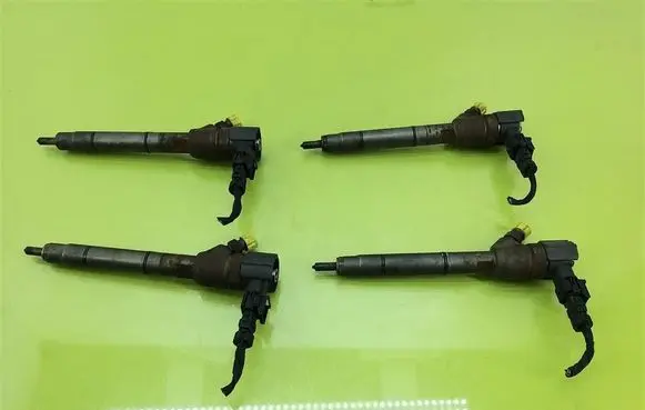 Fuel injectors set