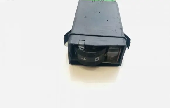 Audi A4 S4 B5 8D Seat heating switch 8D0963563