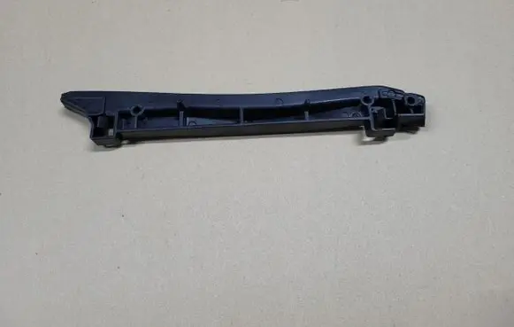 Opel Meriva B Front bumper mounting bracket 3965203384