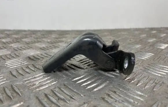 Hyundai Kona I Front door upper hinge