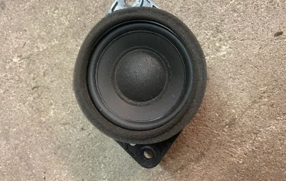Lexus CT 200H Panel speaker 8616076030