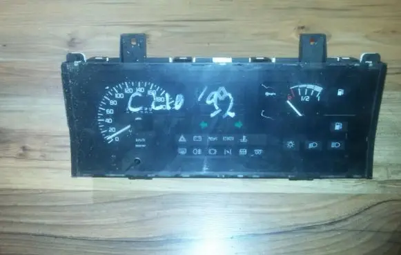 Renault Clio I Speedometer (instrument cluster) 