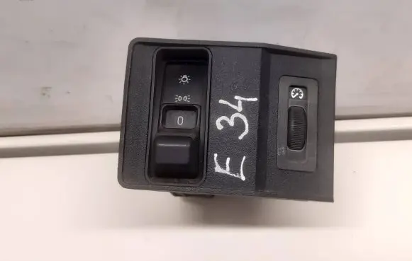 BMW 5 E34 Light switch 83512351