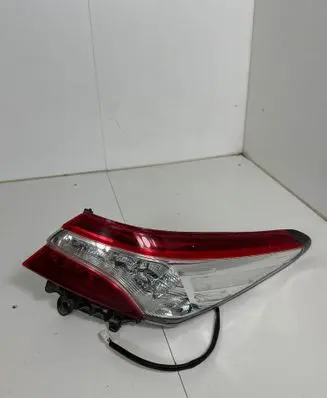 Toyota Camry VIII XV70 Rear/tail lights 