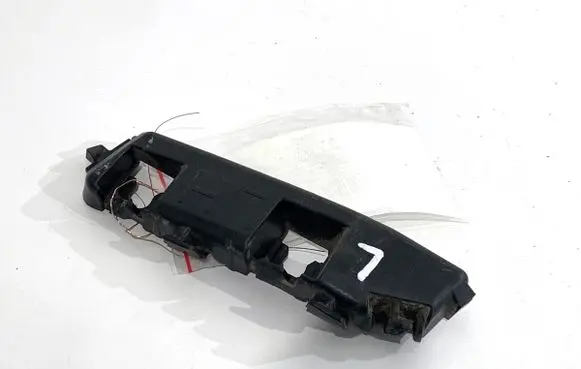 Hyundai Kona I Rear bumper mounting bracket 86615-J9BA0