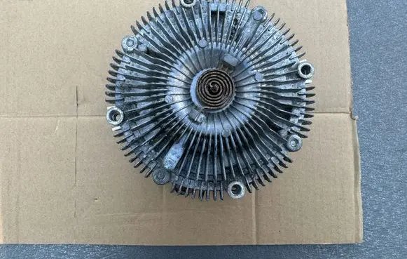 Nissan Terrano Viscous fan clutch 210107F400